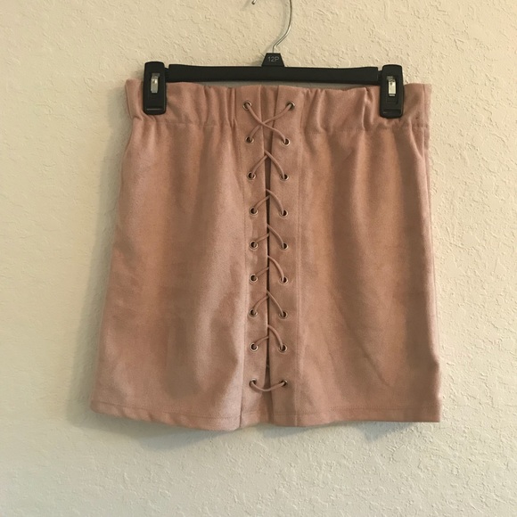 skylee Dresses & Skirts - 🎉HOST PICK🎉 Blush Pink Mini Skirt